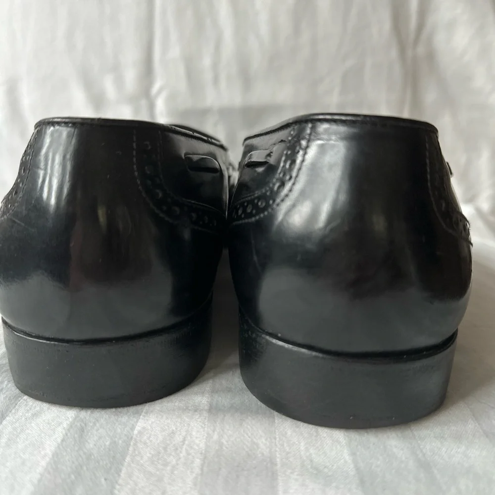 SALVATORE FERRAGAMO Black Leather Eyelash Tassel Oxford Loafers 9.5